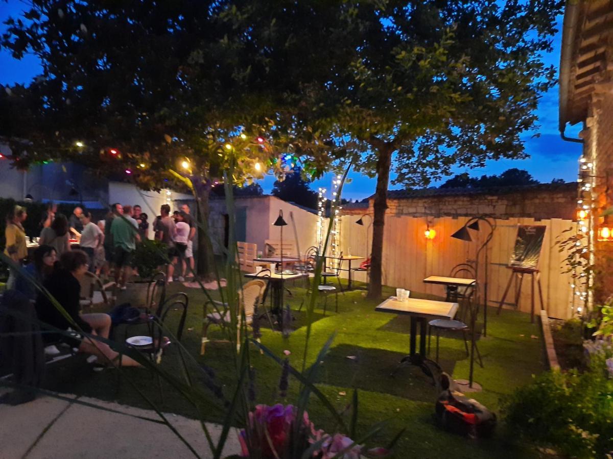 L'Auberge Des Artistes Nieul-sur-l'Autise Εξωτερικό φωτογραφία